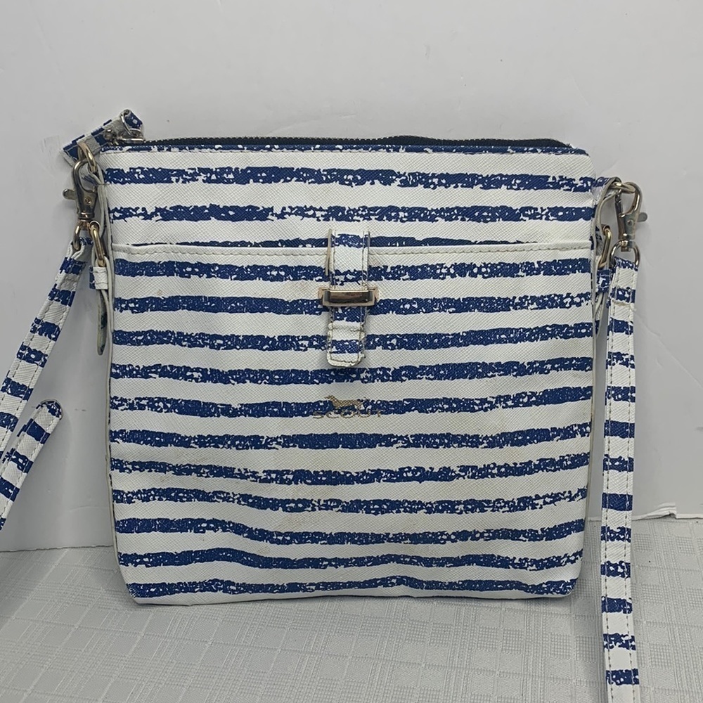 SCOUT CROSSBODY IN BLUE AND WHITE STRIPE